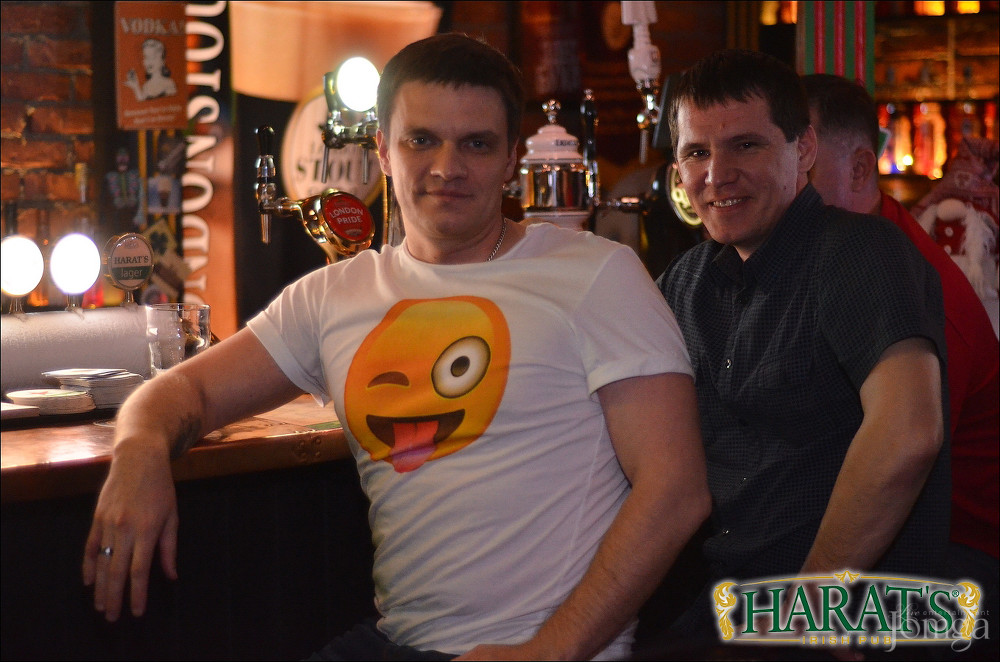 Фотография с группа "НАПРИМЕР" в Харатс паб
