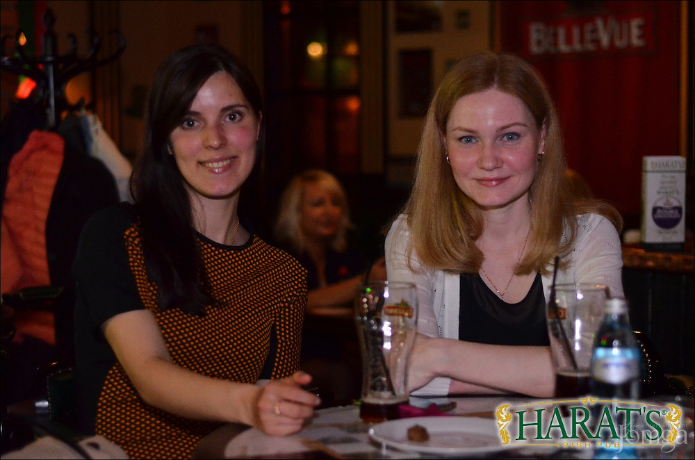 Фотография с группа "НАПРИМЕР" в Харатс паб