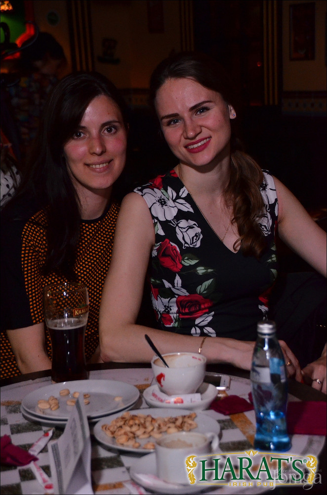 Фотография с группа "НАПРИМЕР" в Харатс паб