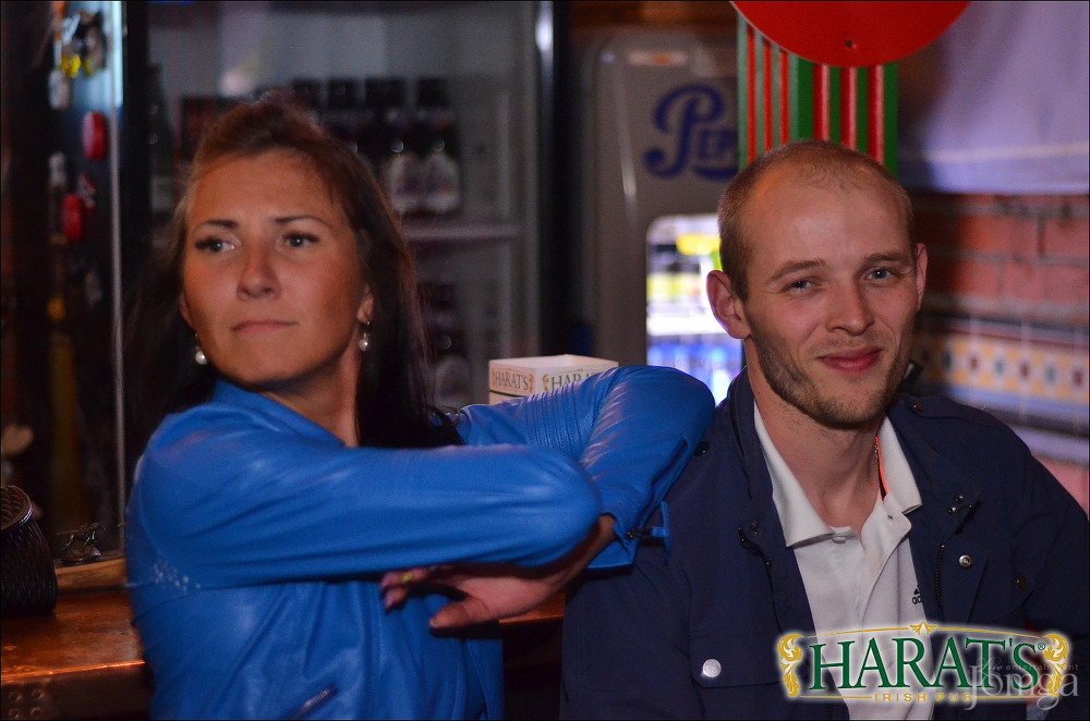 Фотография с группа "НАПРИМЕР" в Харатс паб