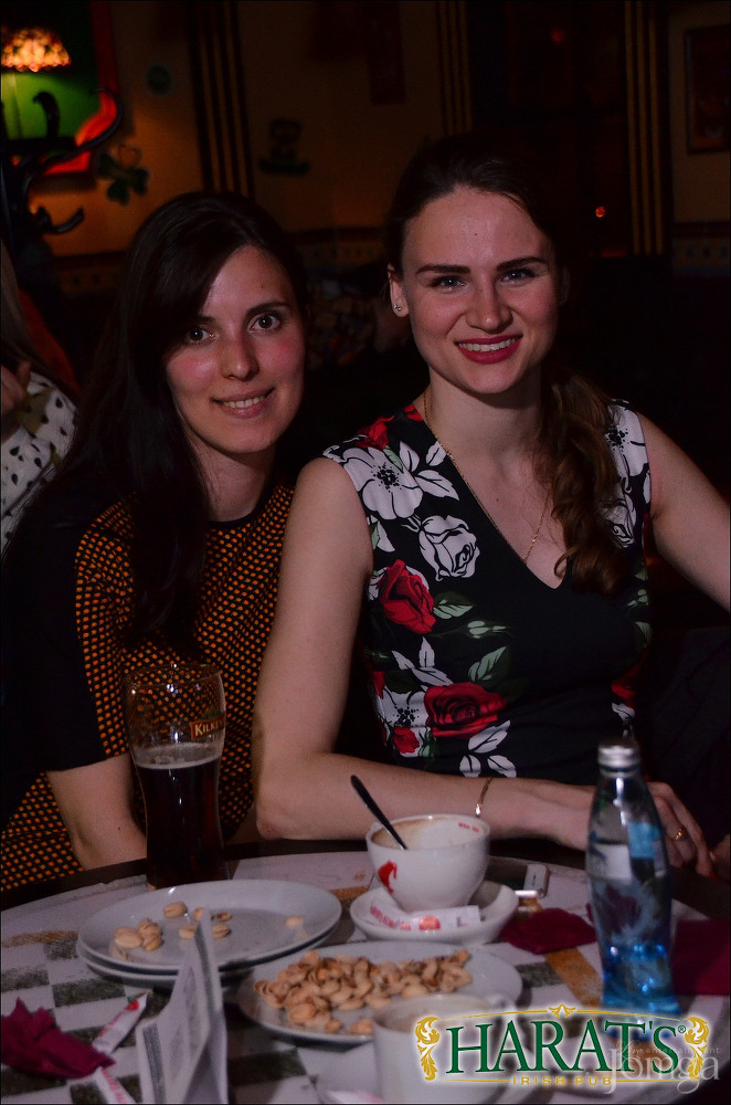 Фотография с группа "НАПРИМЕР" в Харатс паб