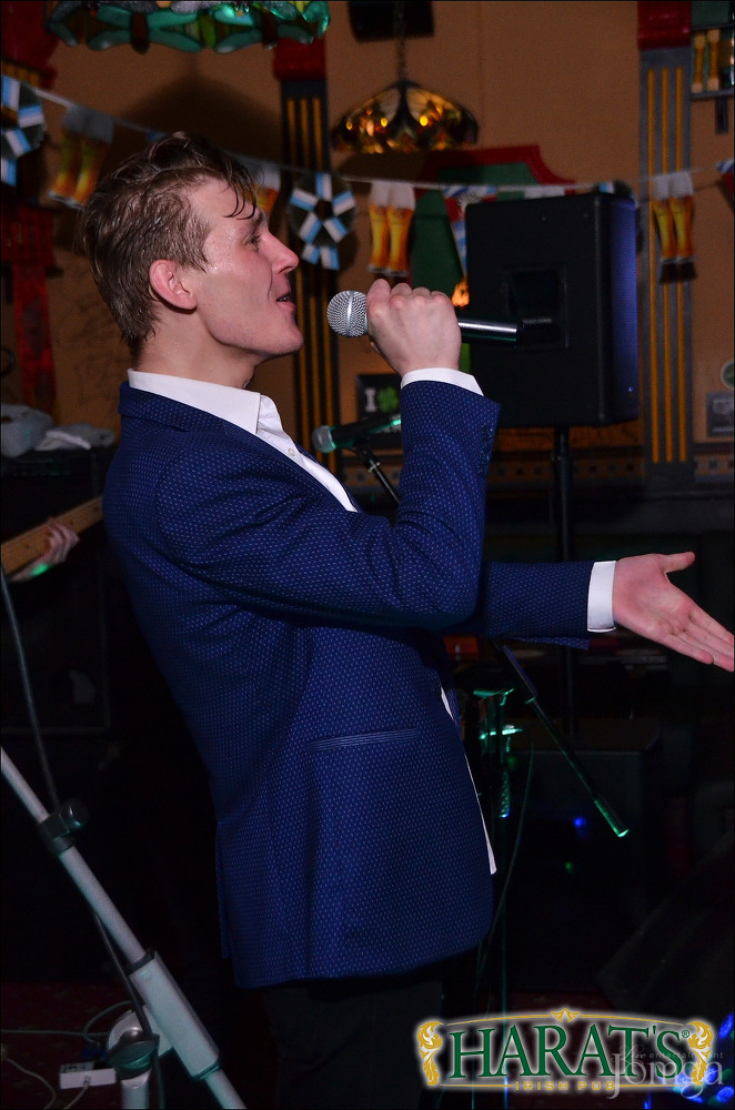 Фотография с группа "НАПРИМЕР" в Харатс паб