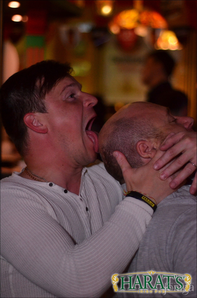 Фотография с группа "НАПРИМЕР" в Харатс паб