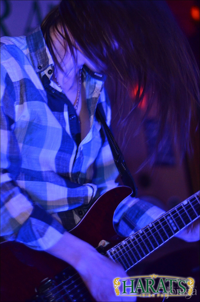 Фотография с группа "НАПРИМЕР" в Харатс паб