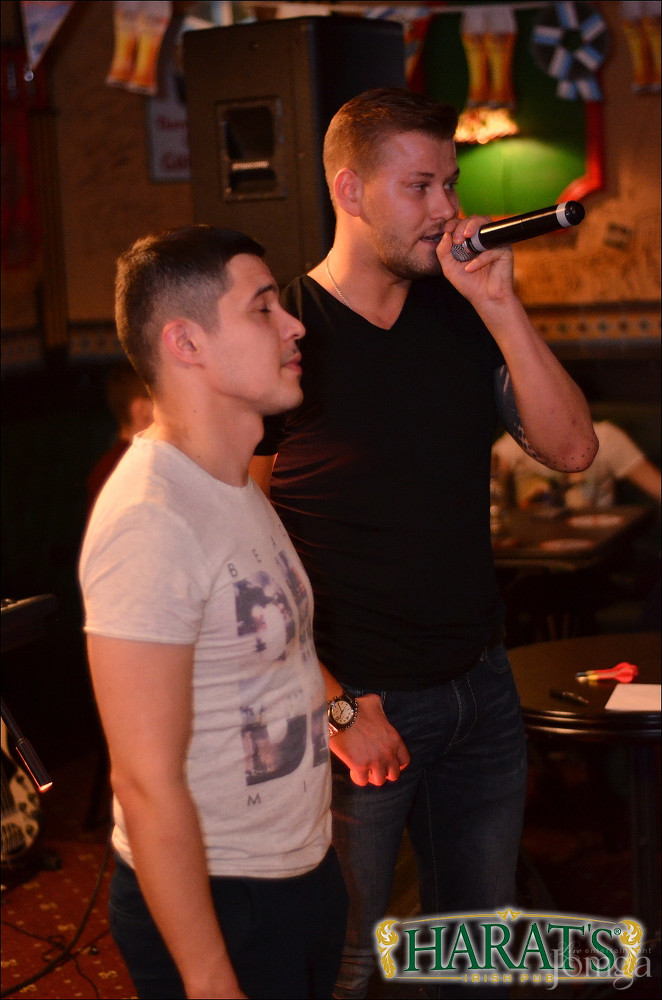 Фотография с группа "НАПРИМЕР" в Харатс паб