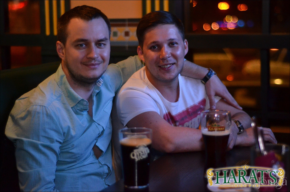 Фотография с группа "НАПРИМЕР" в Харатс паб