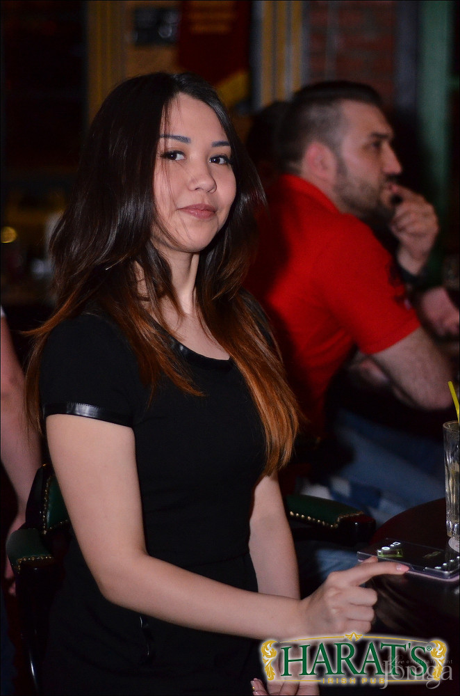 Фотография с группа "НАПРИМЕР" в Харатс паб