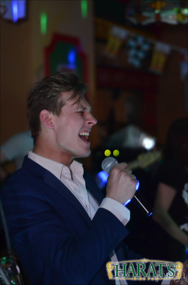 Фотография с группа "НАПРИМЕР" в Харатс паб