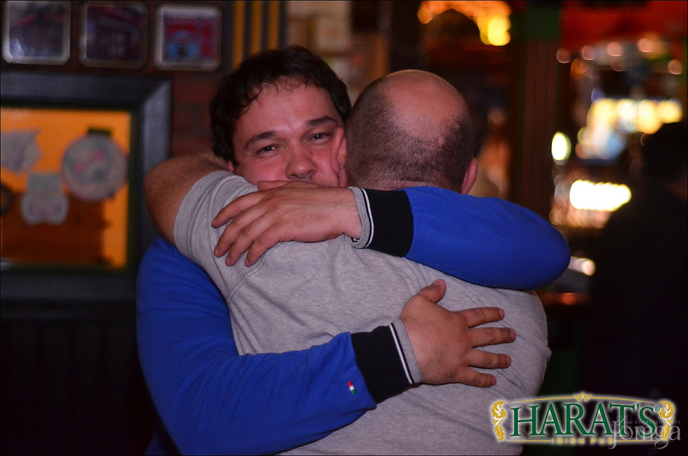 Фотография с группа "НАПРИМЕР" в Харатс паб