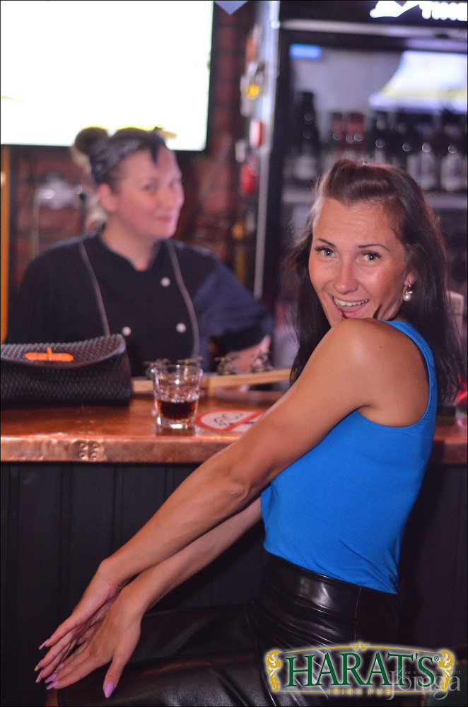 Фотография с группа "НАПРИМЕР" в Харатс паб