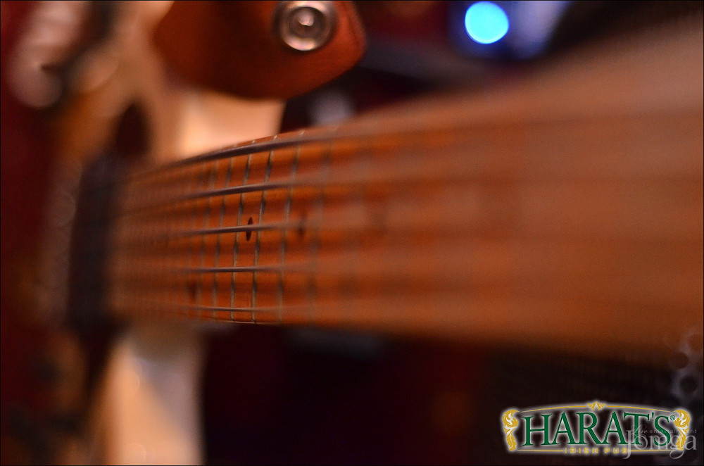 Фотография с группа "НАПРИМЕР" в Харатс паб