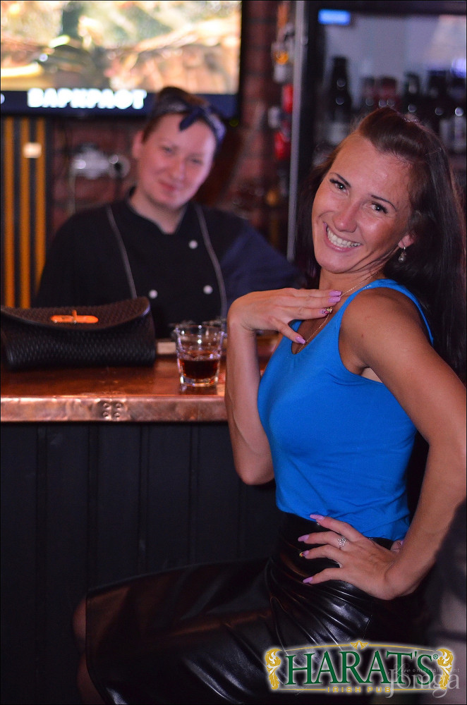 Фотография с группа "НАПРИМЕР" в Харатс паб