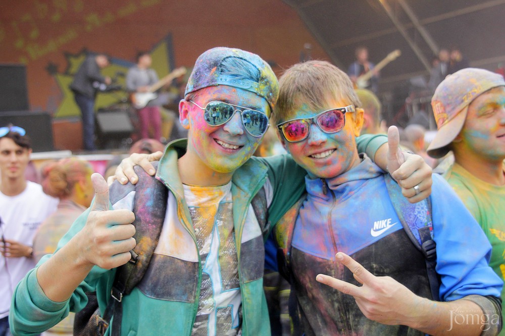 Фотография с Фестиваль красок в Казани в Нет