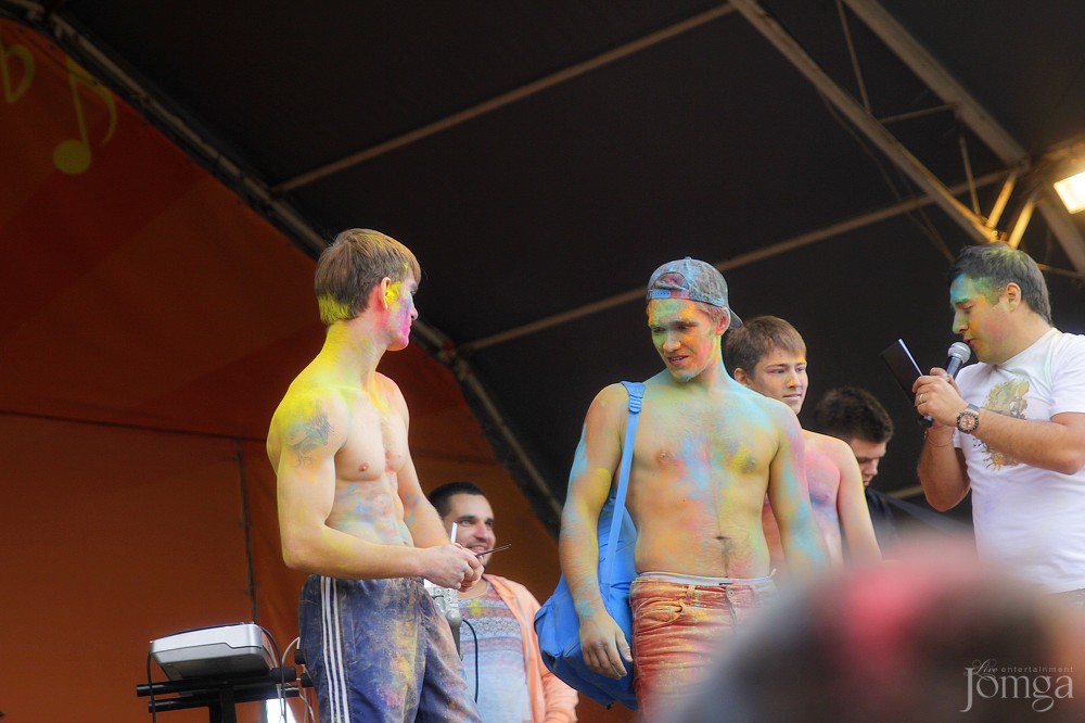 Фотография с Фестиваль красок в Казани в Нет