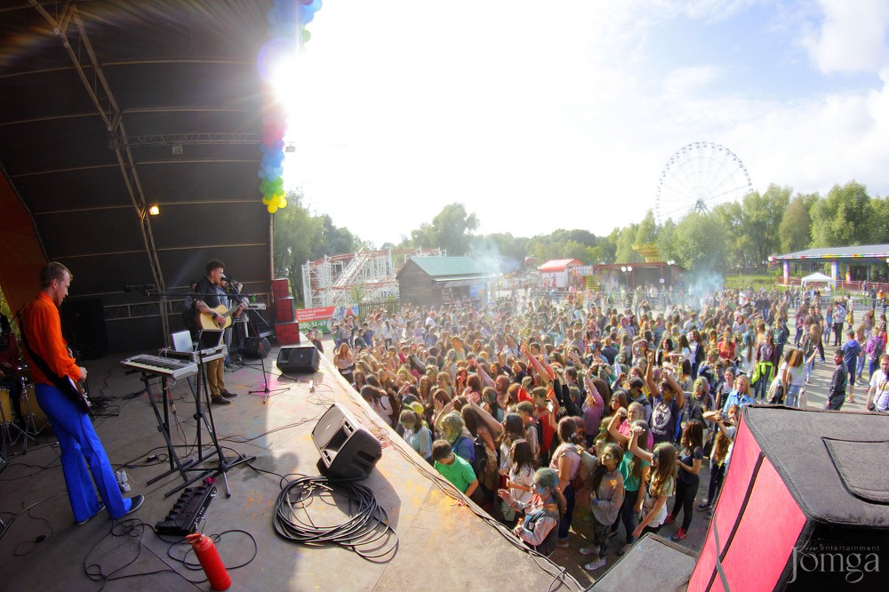 Фотография с Фестиваль красок в Казани в Нет