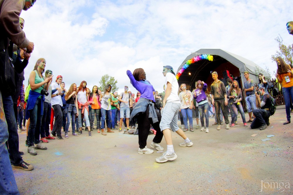 Фотография с Фестиваль красок в Казани в Нет