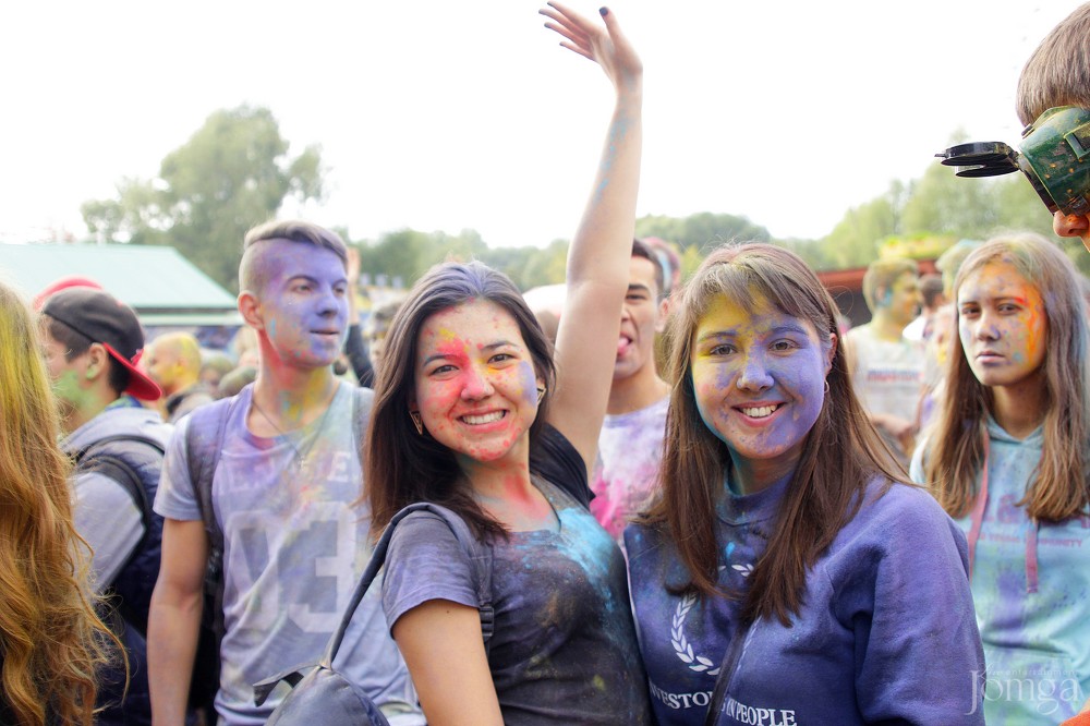 Фотография с Фестиваль красок в Казани в Нет