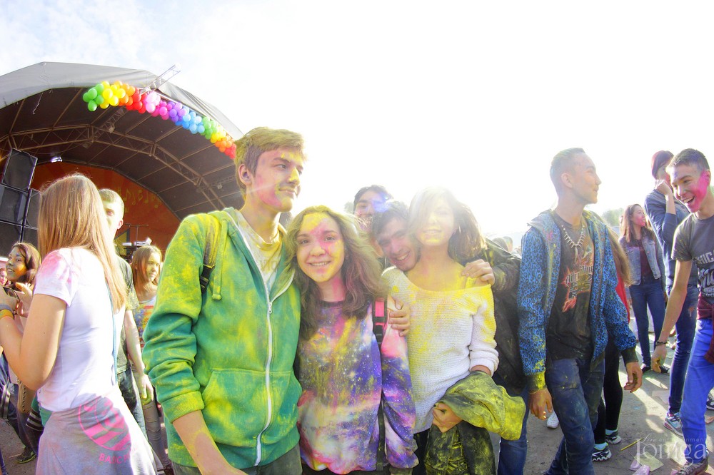 Фотография с Фестиваль красок в Казани в Нет