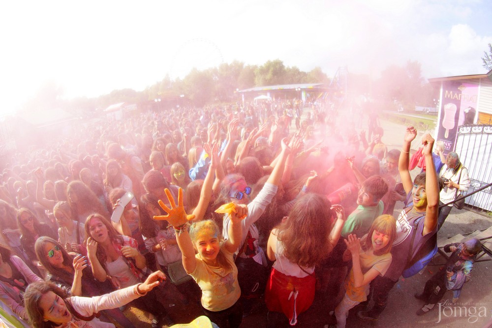 Фотография с Фестиваль красок в Казани в Нет