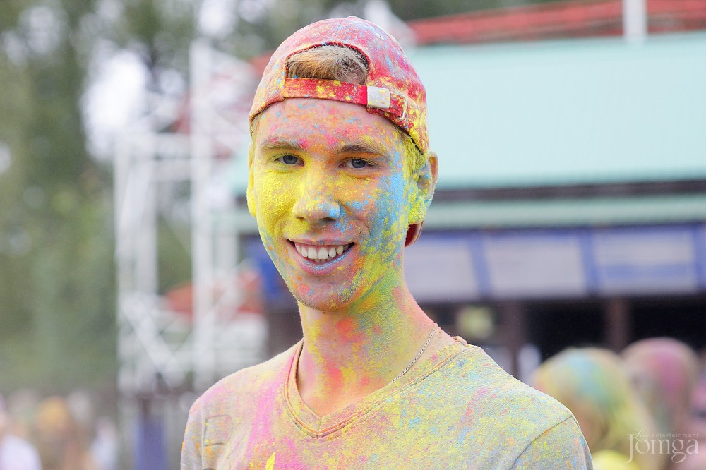 Фотография с Фестиваль красок в Казани в Нет