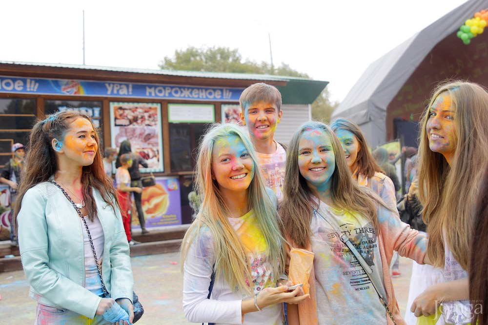 Фотография с Фестиваль красок в Казани в Нет