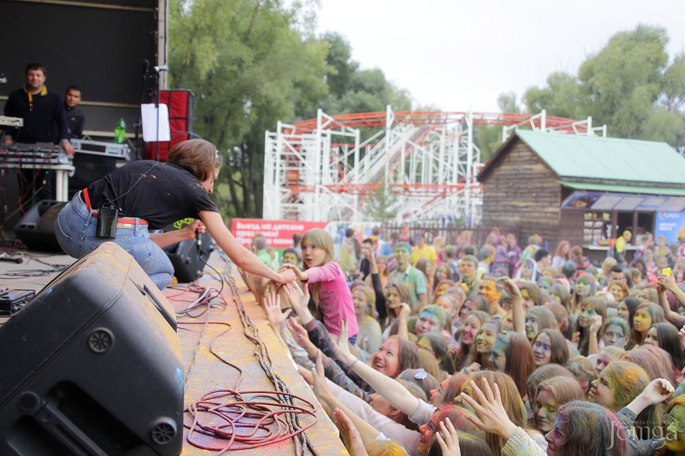 Фотография с Фестиваль красок в Казани в Нет