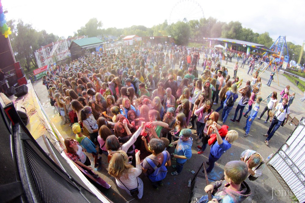 Фотография с Фестиваль красок в Казани в Нет