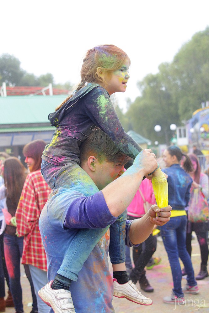 Фотография с Фестиваль красок в Казани в Нет