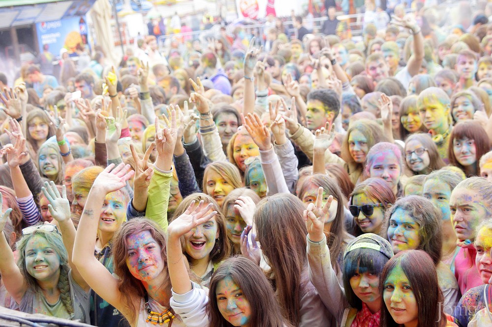 Фотография с Фестиваль красок в Казани в Нет
