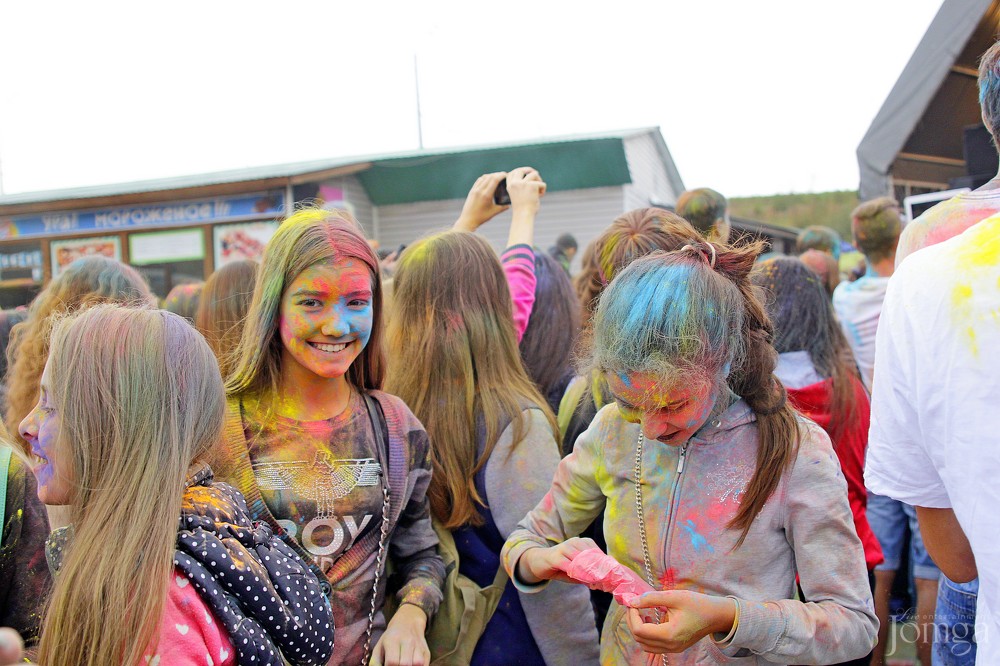 Фотография с Фестиваль красок в Казани в Нет