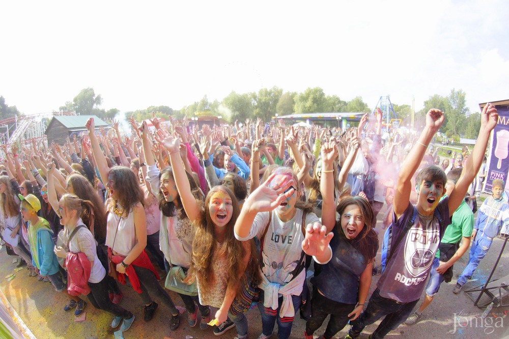 Фотография с Фестиваль красок в Казани в Нет