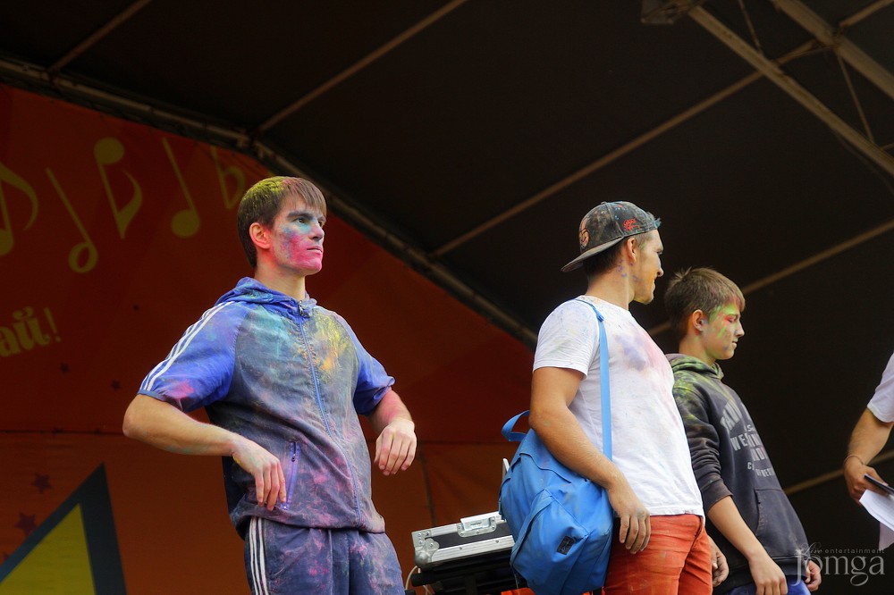 Фотография с Фестиваль красок в Казани в Нет