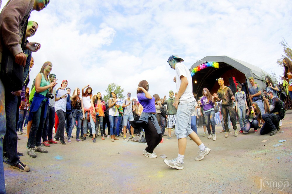 Фотография с Фестиваль красок в Казани в Нет