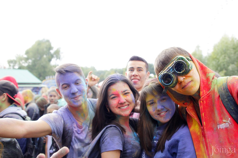 Фотография с Фестиваль красок в Казани в Нет