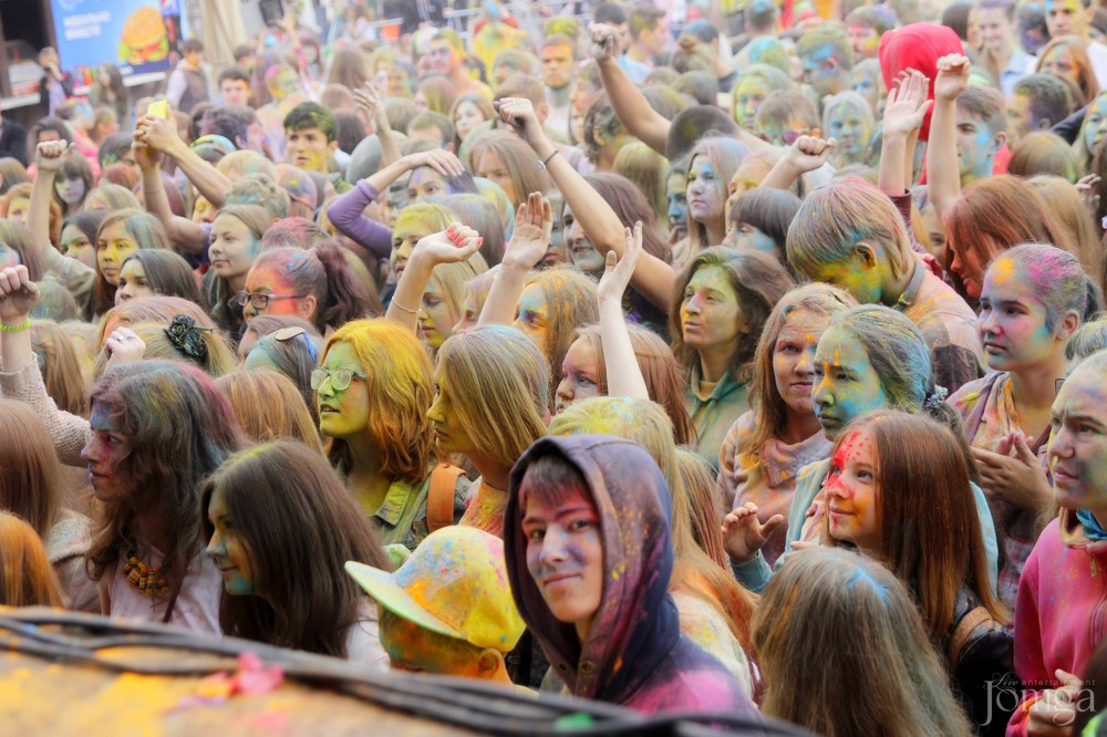 Фотография с Фестиваль красок в Казани в Нет