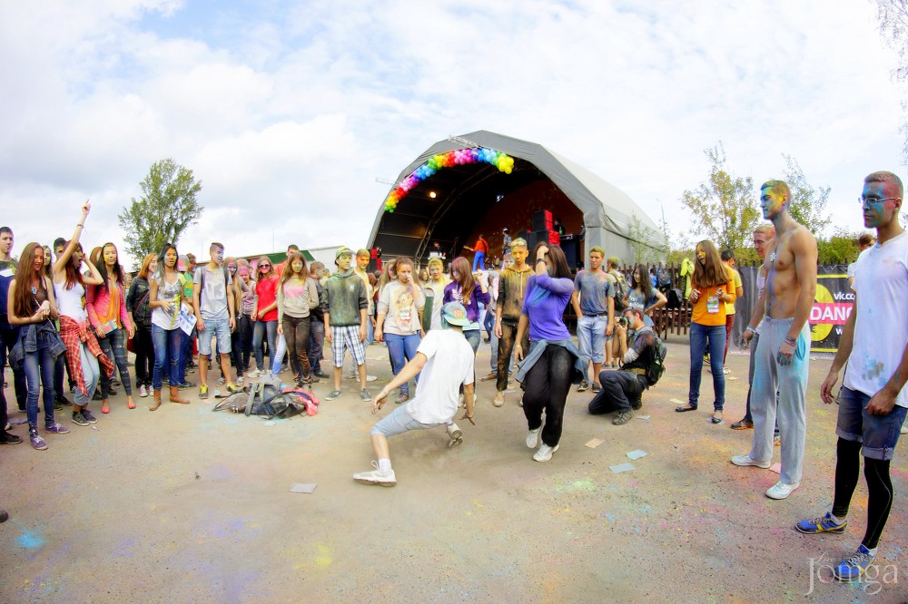 Фотография с Фестиваль красок в Казани в Нет