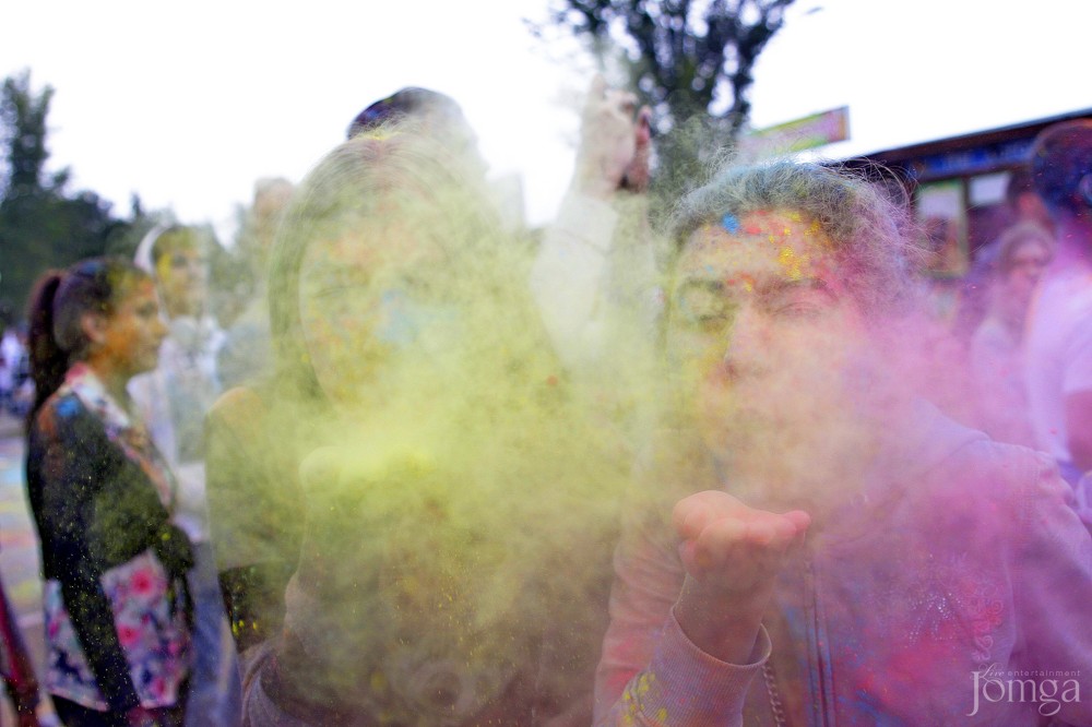 Фотография с Фестиваль красок в Казани в Нет