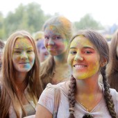 Фестиваль красок в Казани фото 101