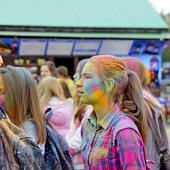 Фестиваль красок в Казани фото 72