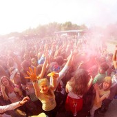 Фестиваль красок в Казани фото 280