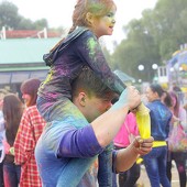 Фестиваль красок в Казани фото 159