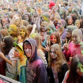 Фестиваль красок в Казани фото 175