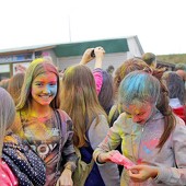 Фестиваль красок в Казани фото 76