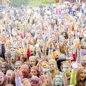 Фестиваль красок в Казани фото 118