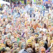 Фестиваль красок в Казани фото 116