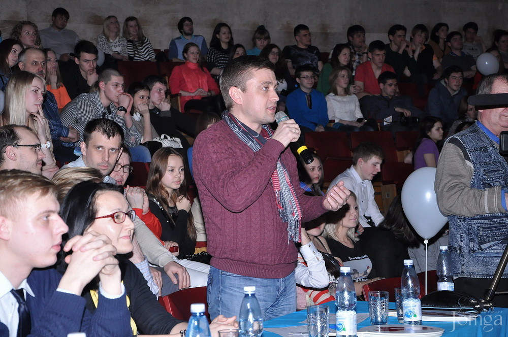 Фотография с КВН полуфинал студлига в Концертный зал им. С.Садыковой