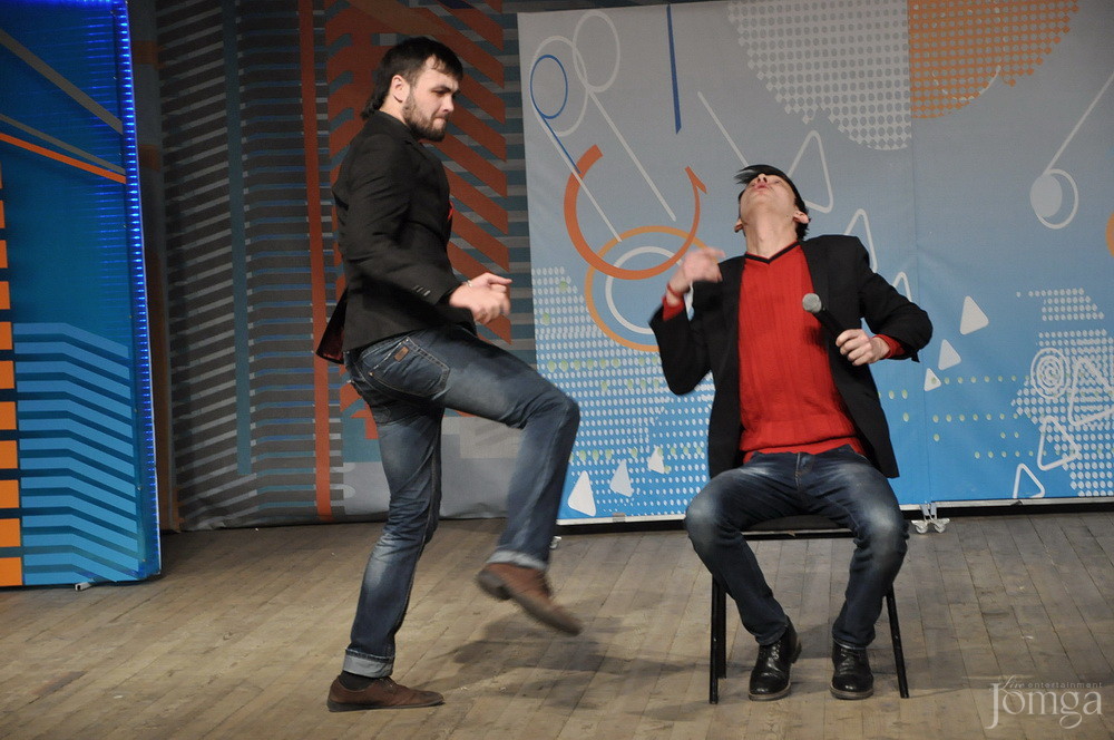 Фотография с КВН полуфинал студлига в Концертный зал им. С.Садыковой