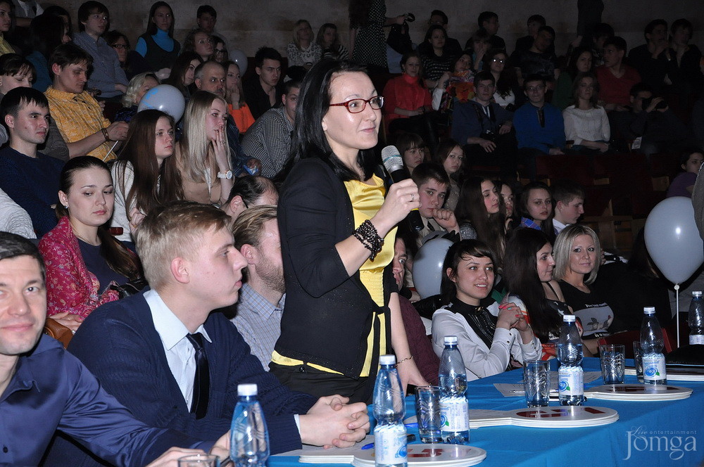 Фотография с КВН полуфинал студлига в Концертный зал им. С.Садыковой