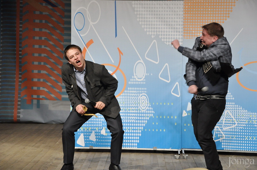 Фотография с КВН полуфинал студлига в Концертный зал им. С.Садыковой