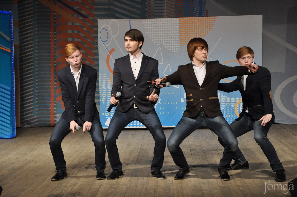 Фотография с КВН полуфинал студлига в Концертный зал им. С.Садыковой